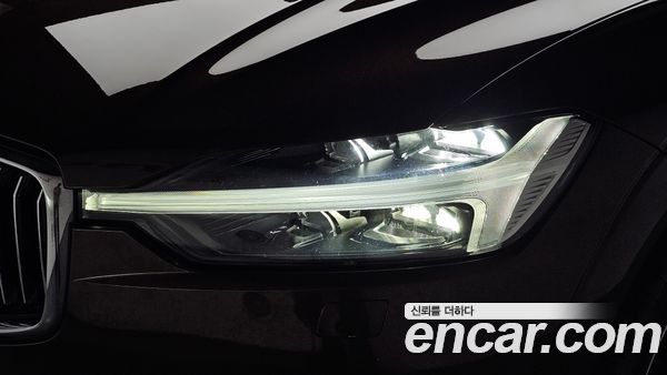 Volvo XC60 2021, фото 8