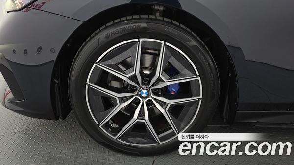 BMW 5 Series 2025, фото 5