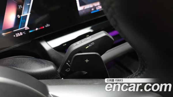 BMW 5 Series 2025, фото 27