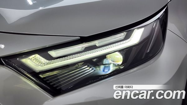 Toyota RAV4 2024, фото 8
