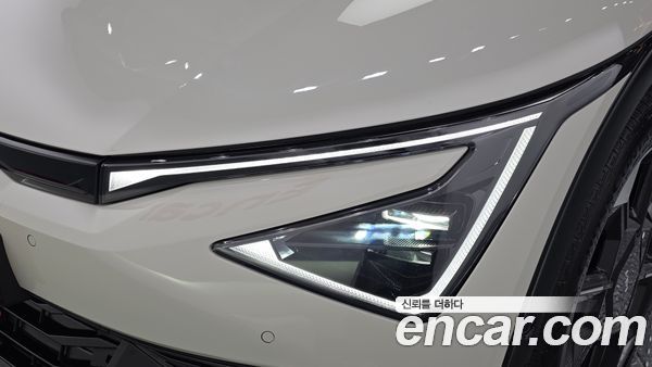 Kia EV6 2025, фото 8