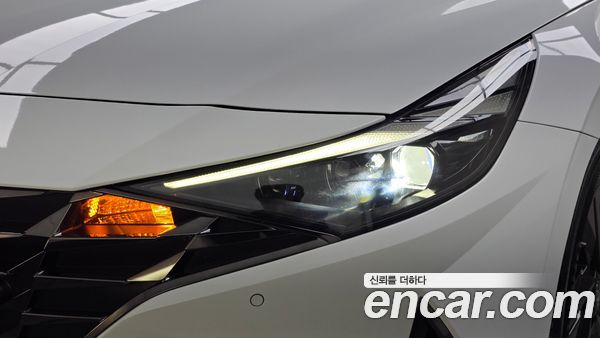 Hyundai Elantra 2021, фото 7