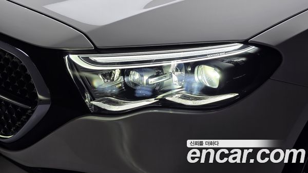 Mercedes-Benz E-Class 2026, фото 8