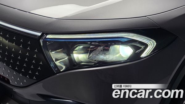 Mercedes-Benz EQB 2026, фото 8