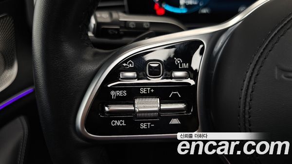 Mercedes-Benz GLS 2022, фото 34
