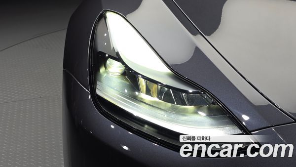 Tesla Model Y 2024, фото 8