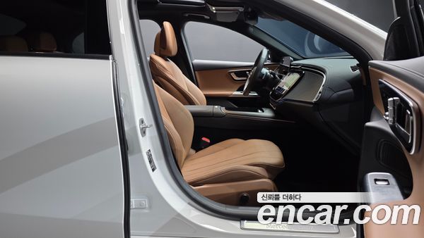 Mercedes-Benz E-Class 2025, фото 16