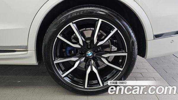 BMW X7 2022, фото 4