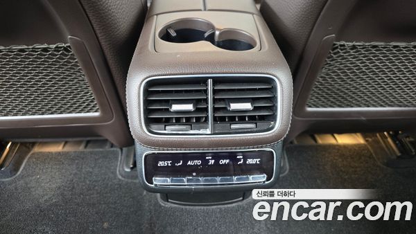 Mercedes-Benz GLS 2022, фото 31