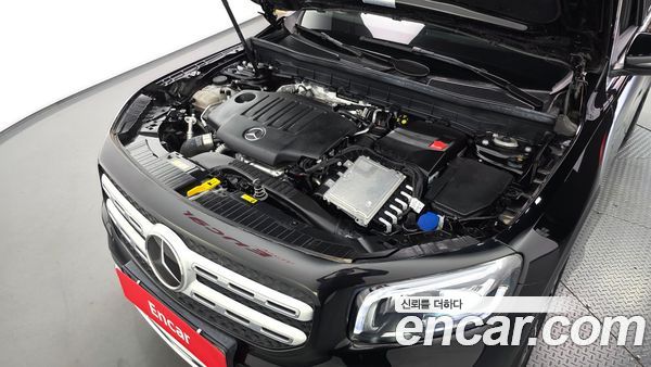 Mercedes-Benz GLB 2023, фото 6