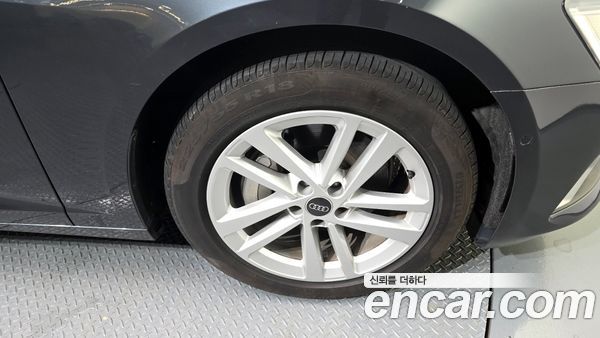 Audi A6 2023, фото 5