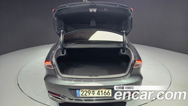 Hyundai Grandeur 2023, фото 18