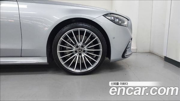 Mercedes-Benz S-Class 2023, фото 5