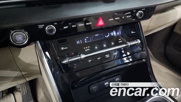 Kia Carnival 2021, фото 17