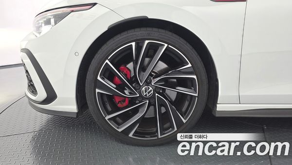 Volkswagen Golf 2024, фото 5