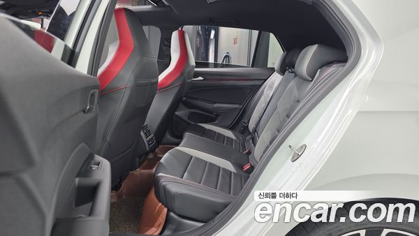 Volkswagen Golf 2024, фото 18