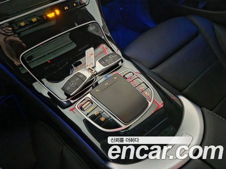 Mercedes-Benz GLC 2021, фото 10