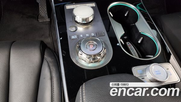 Genesis GV80 2025, фото 9