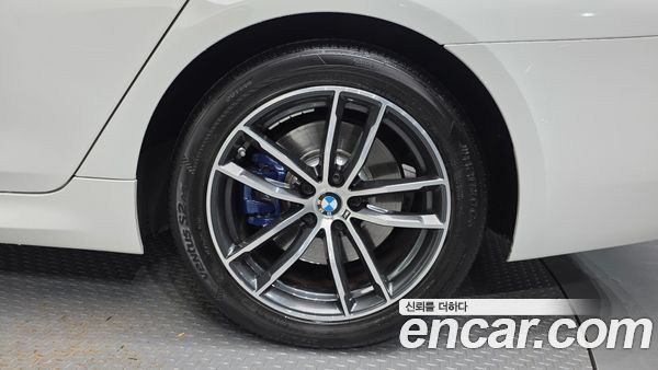 BMW 5 Series 2023, фото 5