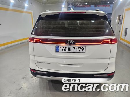 Kia Carnival 2021, фото 5