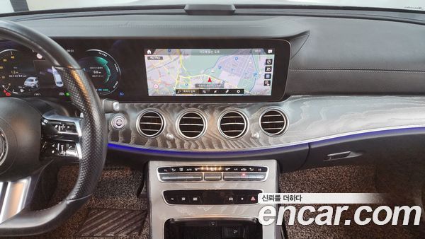 Mercedes-Benz E-Class 2021, фото 14