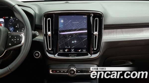 Volvo XC40 2021, фото 14