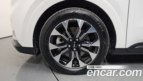 Kia Carnival 2023, фото 5