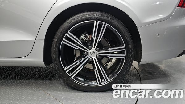 Volvo S60 2021, фото 5