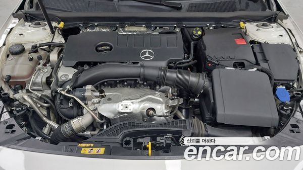 Mercedes-Benz CLA 2023, фото 6