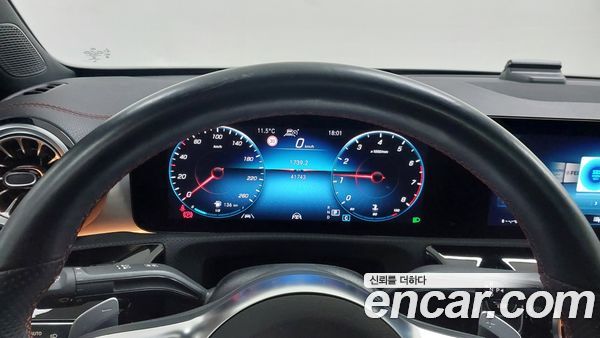 Mercedes-Benz CLA 2023, фото 8
