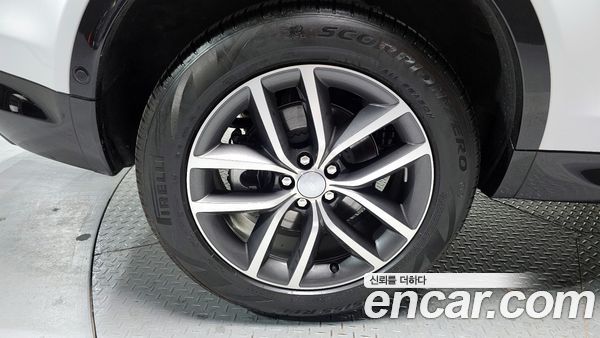 Land Rover Discovery Sport 2025, фото 5