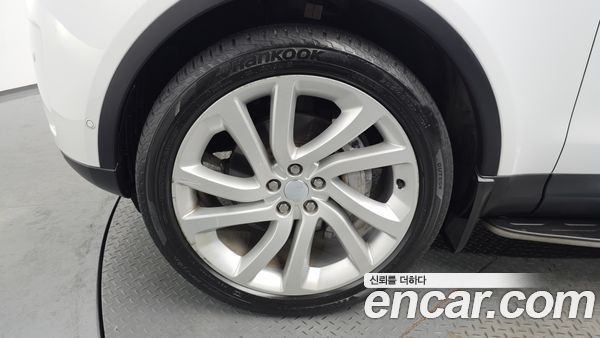 Land Rover Discovery 2022, фото 4