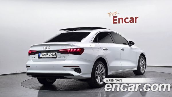 Audi A3 2022, фото 2