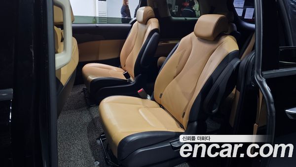 Kia Carnival 2021, фото 12