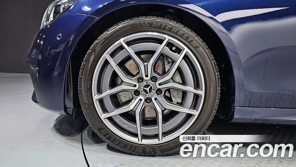 Mercedes-Benz E-Class 2021, фото 5