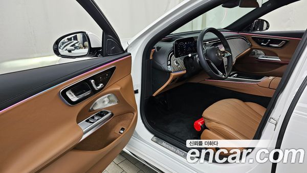 Mercedes-Benz E-Class 2026, фото 10