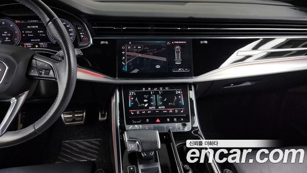 Audi Q8 2020, фото 14