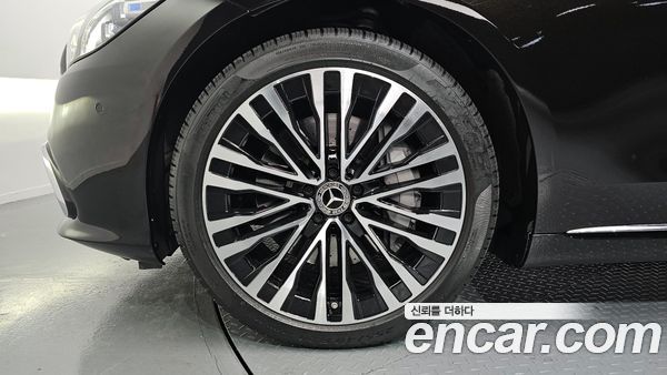 Mercedes-Benz S-Class 2023, фото 5