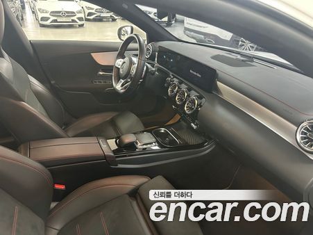 Mercedes-Benz CLA 2023, фото 9