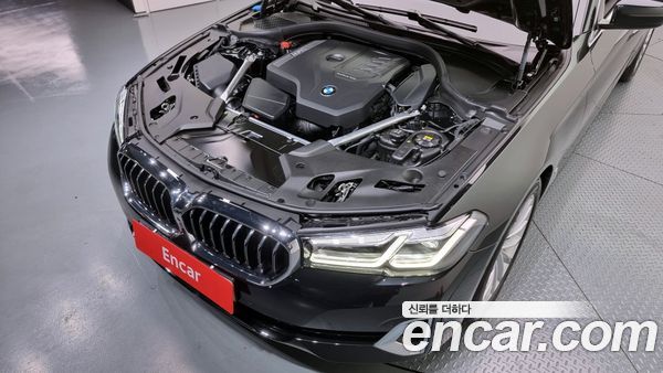 BMW 5 Series 2023, фото 6