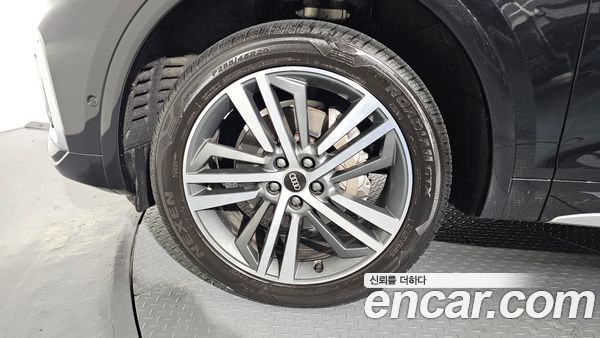 Audi Q5 2021, фото 5
