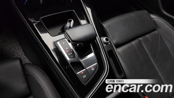 Audi A4 2022, фото 9