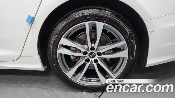 Audi A6 2022, фото 5