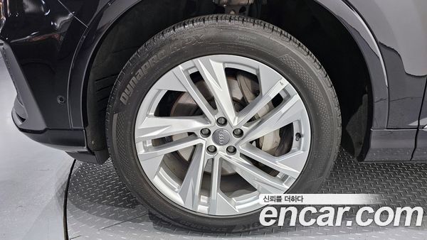 Audi Q7 2021, фото 5