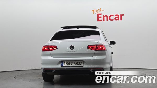 Volkswagen Passat 2022, фото 4