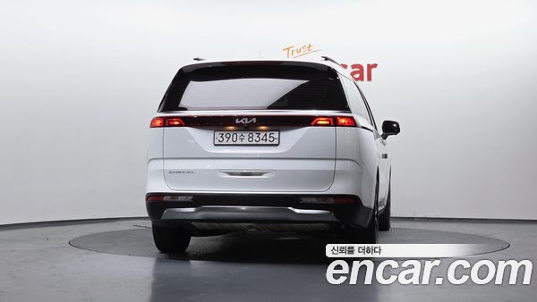 Kia Carnival 2022, фото 4