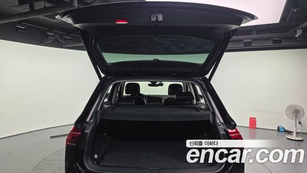 Volkswagen Tiguan 2021, фото 20
