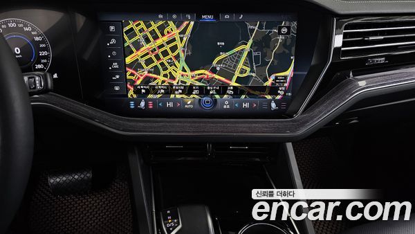 Volkswagen Touareg 2023, фото 14