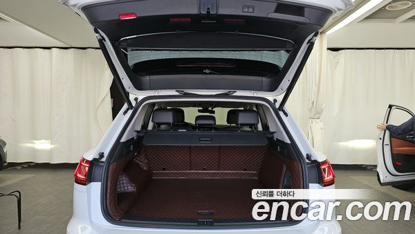 Volkswagen Touareg 2023, фото 20