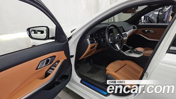 BMW 3 Series 2022, фото 10
